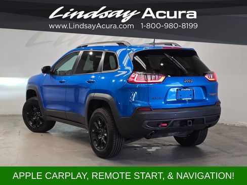 Used 2019 Jeep Cherokee Trailhawk w/ Cold Weather Group AWD/4WD image 4