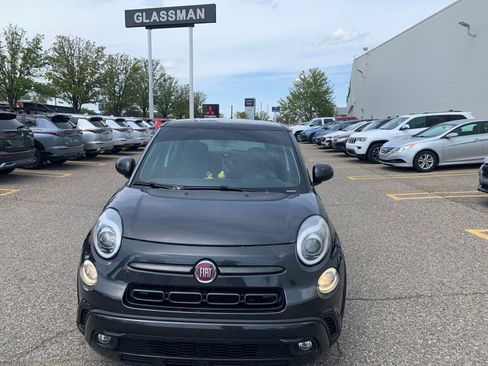 Used 2020 FIAT 500L Trekking FWD image 2