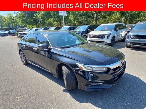 Used 2018 Honda Accord Touring image 1