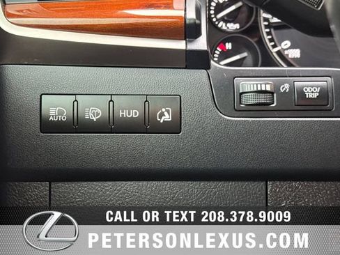 Used 2019 Lexus LX 570 4WD w/ Luxury Package image 34