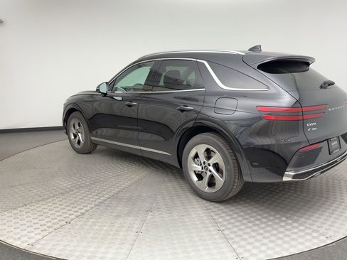 Certified 2026 Genesis GV70 2.5T image 4