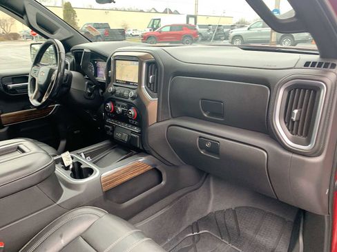 Certified 2019 Chevrolet Silverado 1500 High Country w/ Technology Package image 30