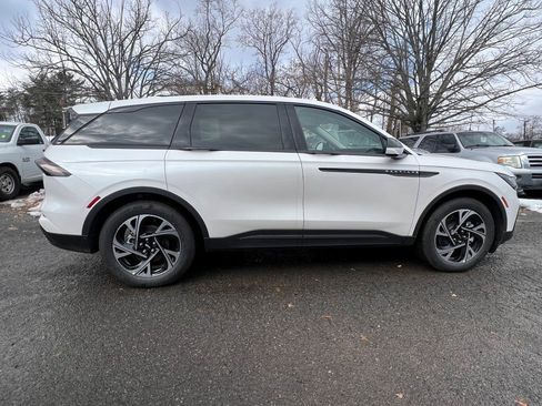 New 2026 Lincoln Nautilus Premier w/ Equipment Group 102A image 3