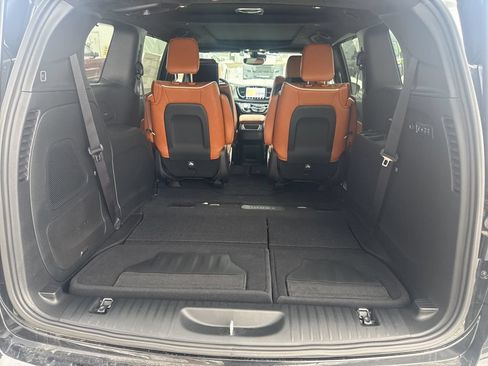 New 2026 Chrysler Pacifica Pinnacle AWD/4WD image 51