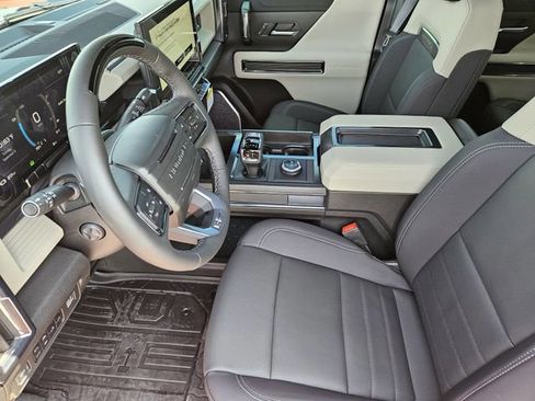 New 2026 GMC Hummer EV 4x4 Crew Cab image 9