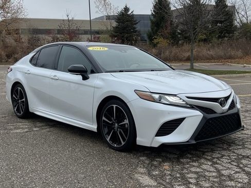 Used 2018 Toyota Camry XSE image 23