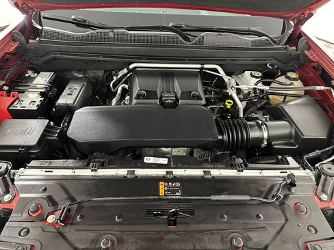 Used 2023 Chevrolet Colorado Z71 w/ Z71 Convenience Package 2 AWD/4WD image 31
