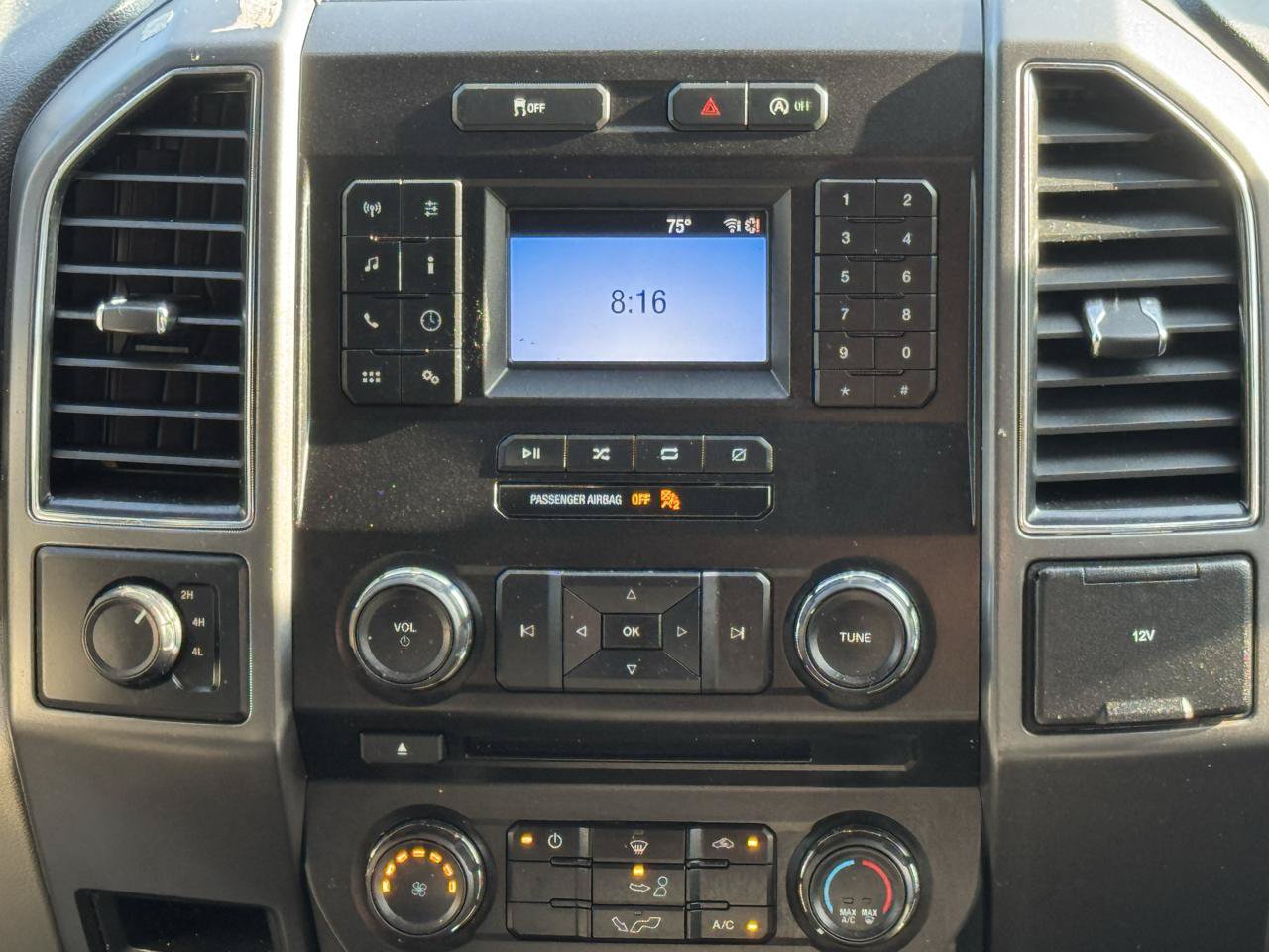 Used 2018 Ford F150 XLT AWD/4WD image 15
