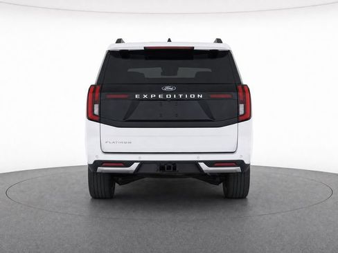 Used 2025 Ford Expedition Platinum AWD/4WD image 3