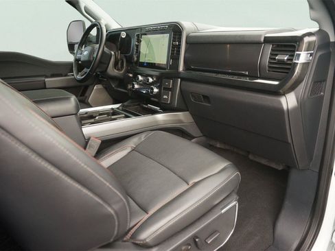 Used 2023 Ford F450 Lariat w/ Lariat Ultimate Package AWD/4WD image 17