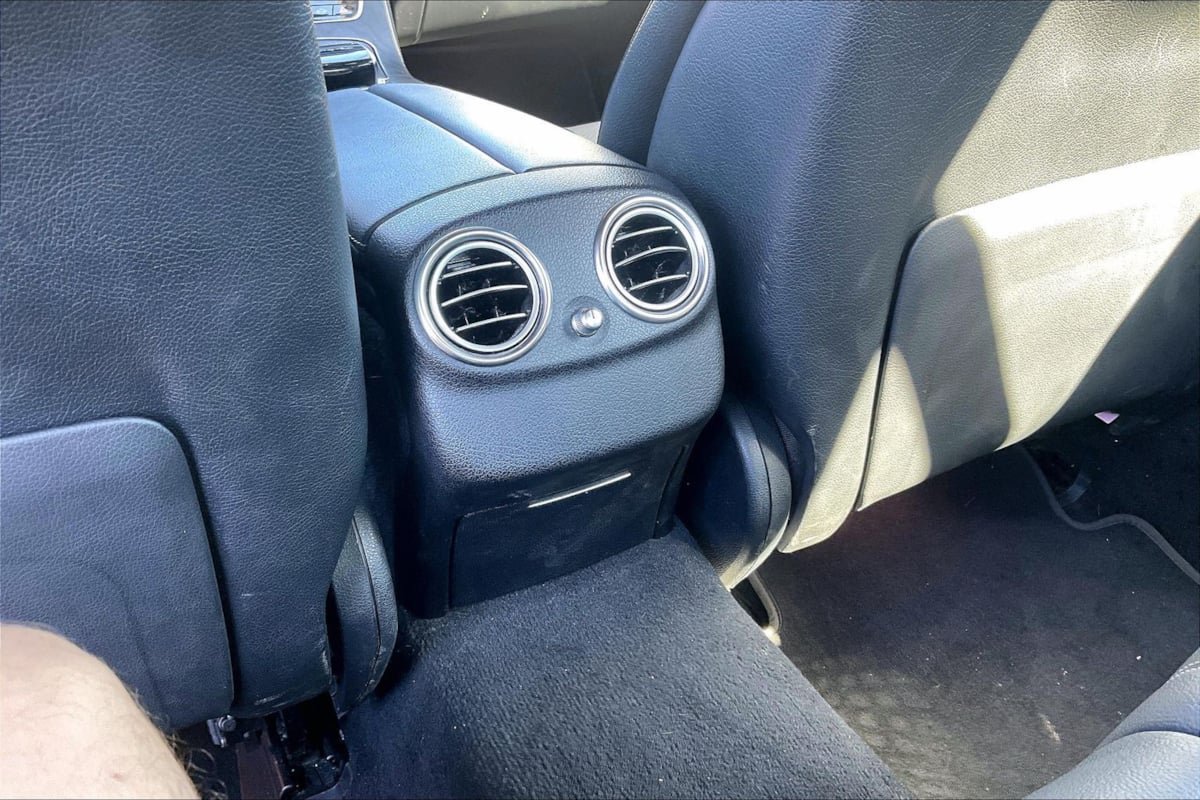 Used 2020 Mercedes-Benz E 350 Sedan image 31