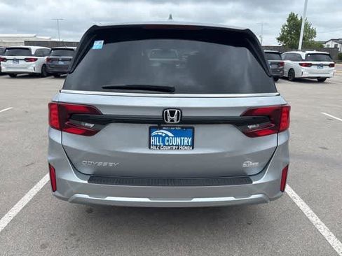 Used 2026 Honda Odyssey EX-L image 4