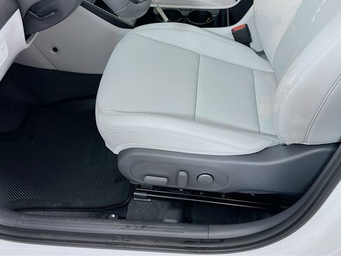 New 2026 Hyundai Kona SEL Premium image 20