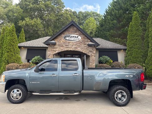 Used 2008 Chevrolet Silverado 3500 LTZ w/ EZ-Lift Tailgate Package AWD/4WD image 1