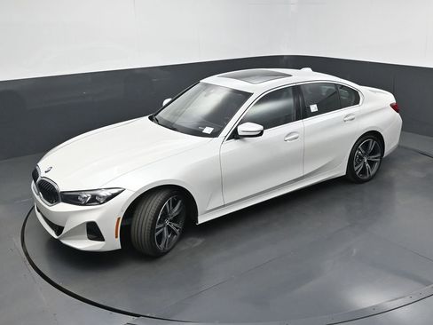 Used 2024 BMW 330i Sedan RWD image 33