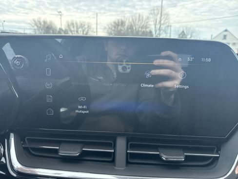 New 2026 Chevrolet Trax RS w/ Driver Confidence Package image 25