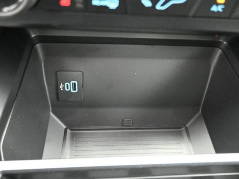 New 2026 Ford F250 XLT w/ XLT Premium Package image 30