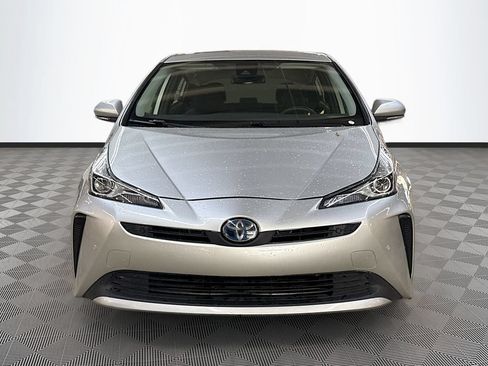 Used 2022 Toyota Prius LE FWD image 2