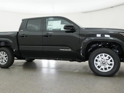 New 2026 Toyota Tacoma SR5 image 3