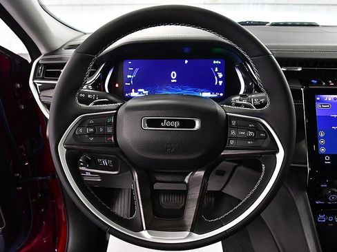 Used 2022 Jeep Grand Cherokee Limited 4xe image 16