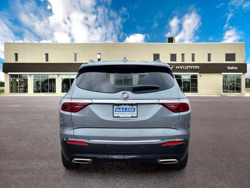 Used 2023 Buick Enclave Essence w/ Experience Buick Package FWD image 4