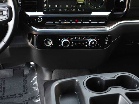 Used 2023 GMC Sierra 1500 Elevation image 13