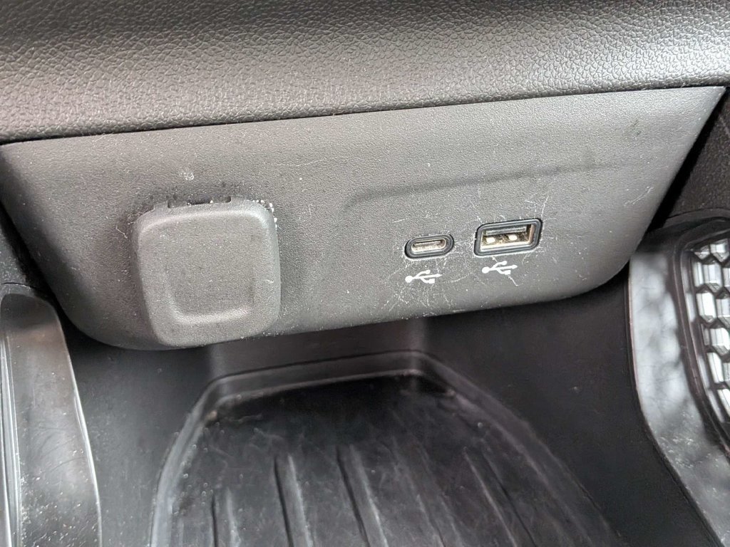 Used 2025 Chevrolet TrailBlazer LT FWD image 24