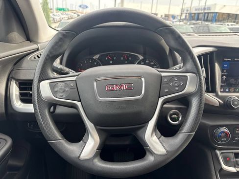Used 2022 GMC Terrain SLE w/ Driver Convenience Package FWD image 7