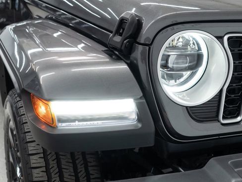 Used 2025 Jeep Wrangler Unlimited Sahara w/ Safety Group AWD/4WD image 37