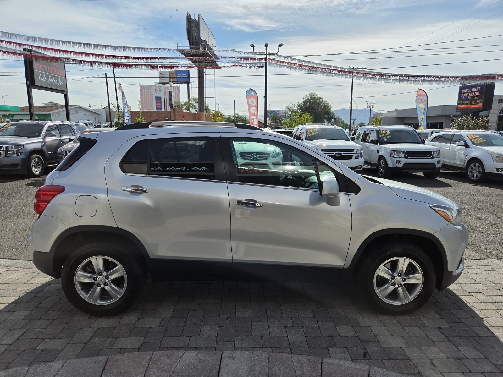 Used 2018 Chevrolet Trax LT w/ LT Convenience Package AWD/4WD image 4