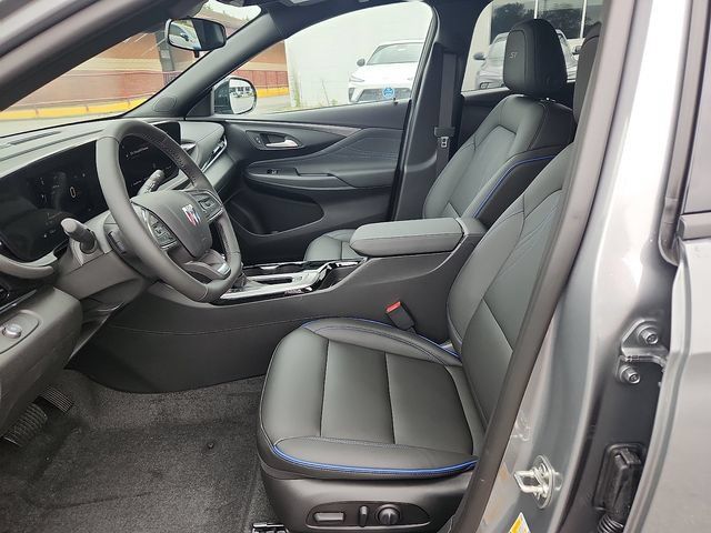 New 2026 Buick Envista Sport Touring w/ Convenience I Package FWD image 9