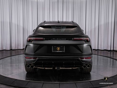 Used 2021 Lamborghini Urus image 11