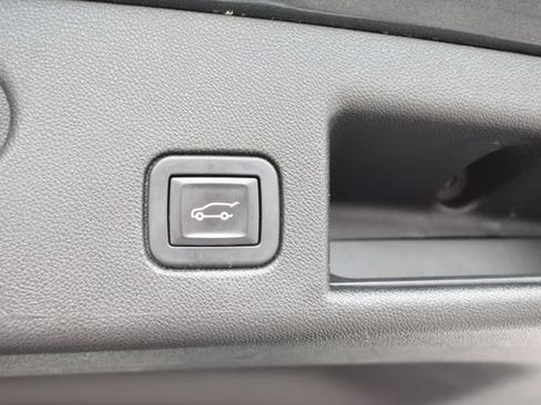Used 2019 Chevrolet Equinox LT AWD/4WD image 8