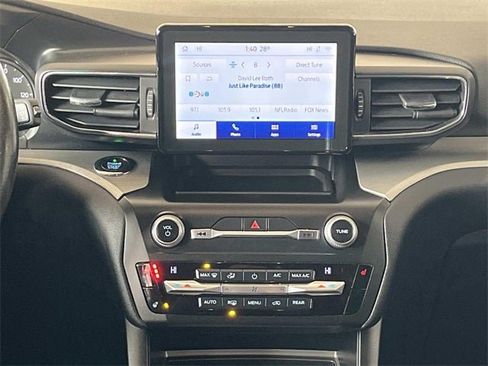 Used 2020 Ford Explorer XLT w/ Equipment Group 202A image 15