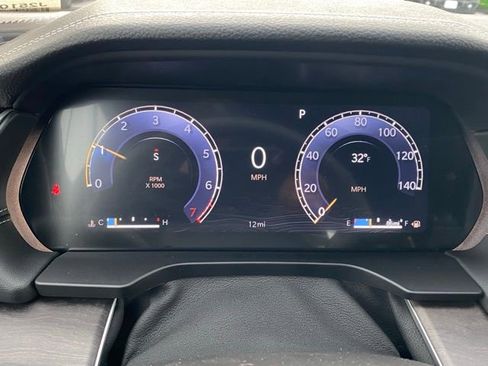 New 2025 Jeep Grand Cherokee L Limited w/ Black Appearance Package AWD/4WD image 18