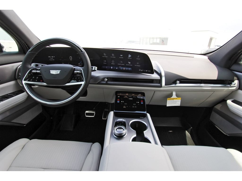 New 2027 Cadillac Vistiq Luxury AWD/4WD image 9