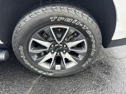 Used 2022 Chevrolet Tahoe Z71 w/ Luxury Package image 21