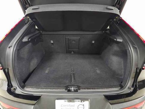 Certified 2023 Volvo C40 P8 Recharge Ultimate image 9