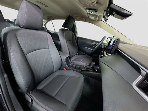 Certified 2024 Toyota Corolla LE image 29
