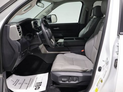 Used 2024 Toyota Tundra SR5 w/ SR5 Premium Package AWD/4WD image 9