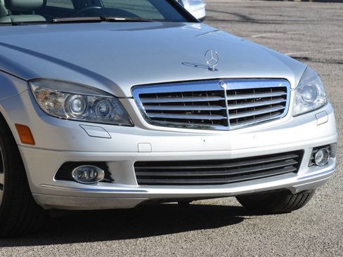 Used 2008 Mercedes-Benz C 300 4MATIC Sedan image 9