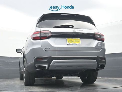 New 2025 Honda Pilot Touring image 29