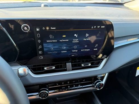 New 2026 Chevrolet Equinox LT image 24