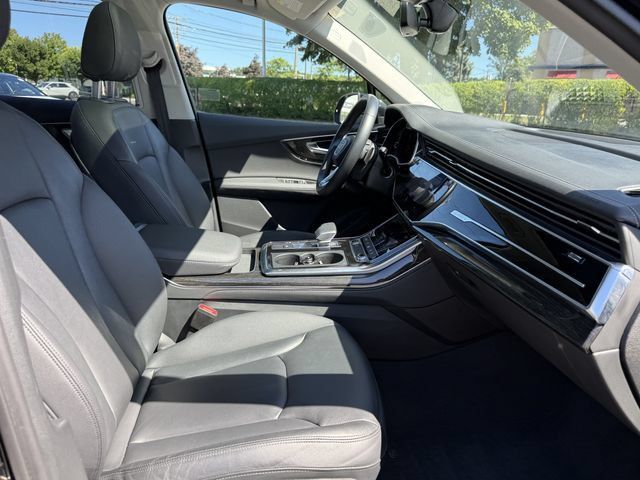Used 2023 Audi Q7 2.0T Premium Plus AWD/4WD image 28