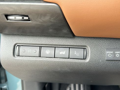 Used 2026 Nissan Pathfinder Platinum w/ Lighting Package AWD/4WD image 15
