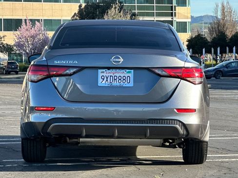 Used 2025 Nissan Sentra S image 5