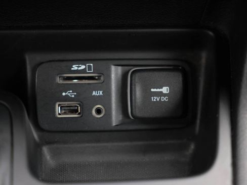 Used 2017 Jeep Cherokee Limited AWD/4WD image 27
