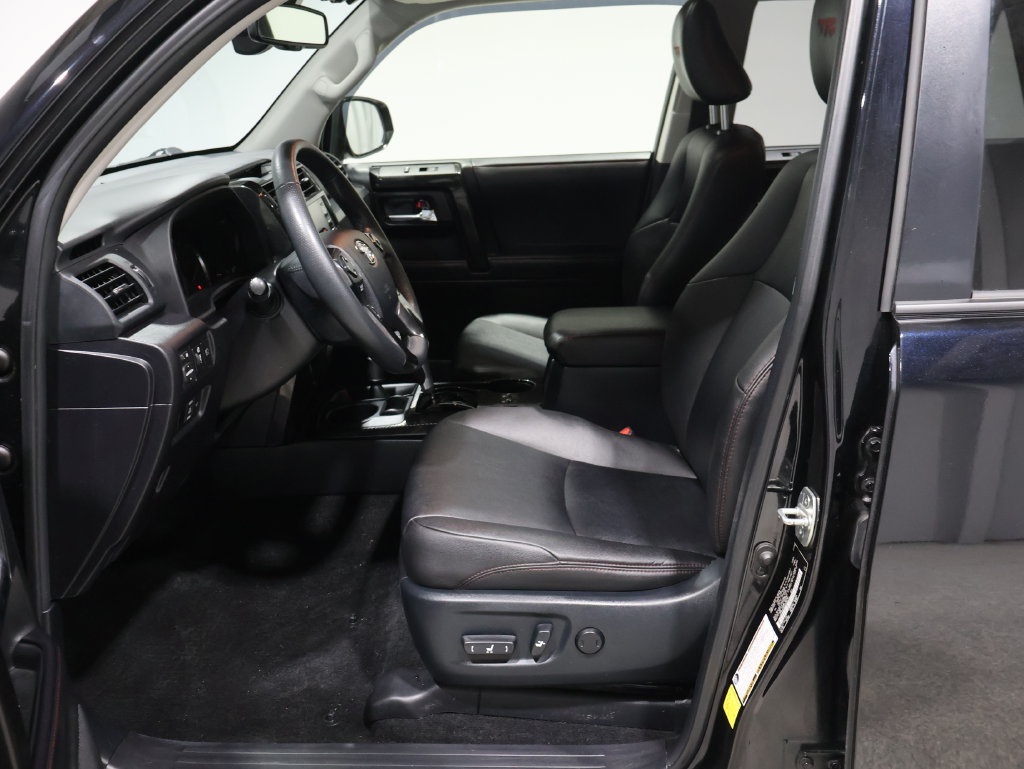 Used 2022 Toyota 4Runner TRD Off-Road Premium w/ Moonroof Package AWD/4WD image 11