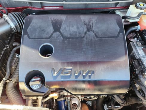 Used 2020 Chevrolet Traverse LT w/ LT Premium Package image 29