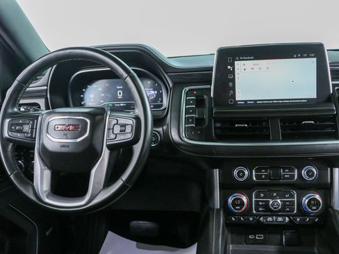 Used 2023 GMC Yukon XL SLT w/ SLT Luxury Package AWD/4WD image 18